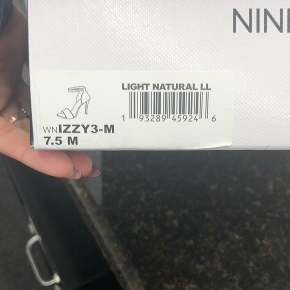 Heels - Picture 3 of 4